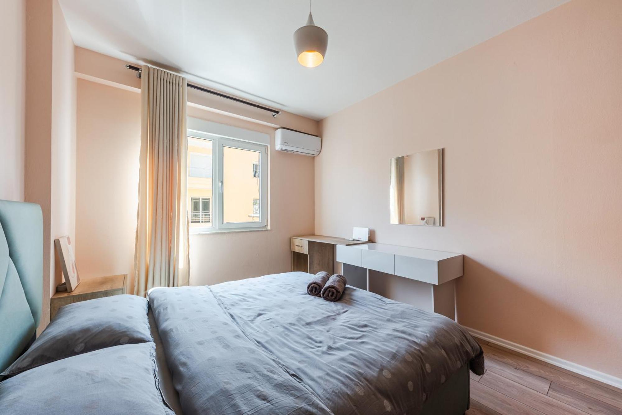 Sunny Central Apartment Дуррес Экстерьер фото
