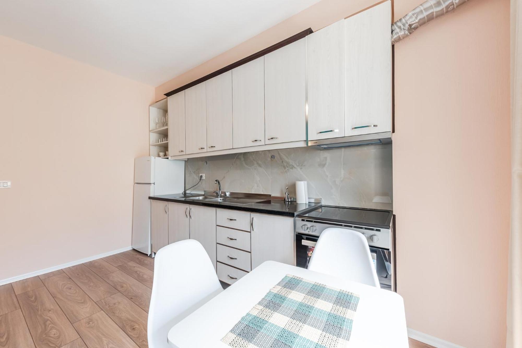 Sunny Central Apartment Дуррес Экстерьер фото