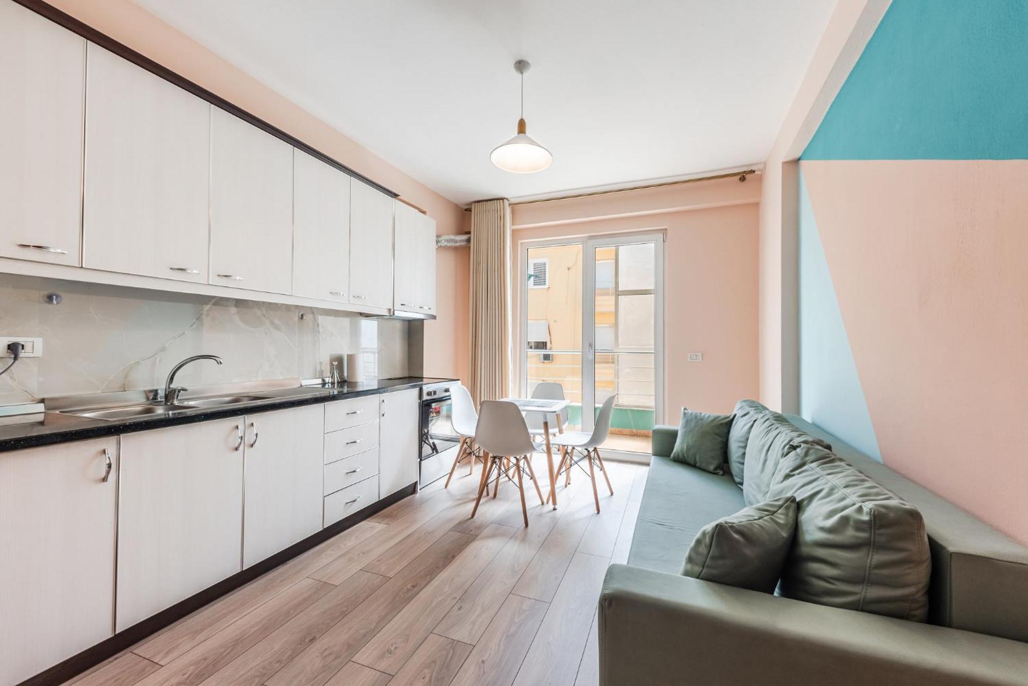 Sunny Central Apartment Дуррес Экстерьер фото